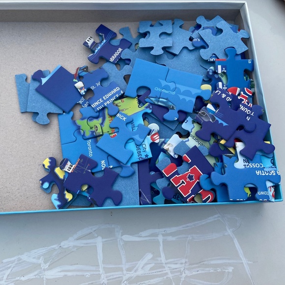 Ravensburger Puzzle Provinces of Canada, an educational puzzle for children 6 + - Picture 2 of 2